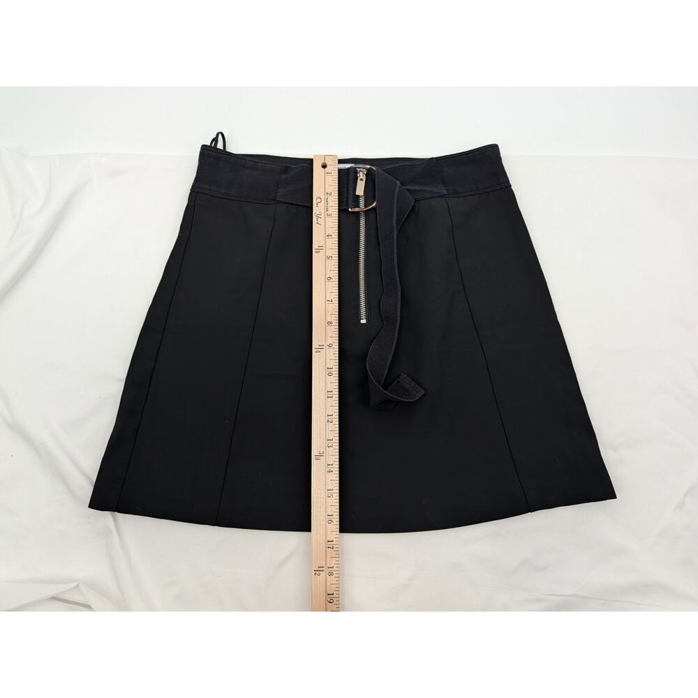 Mango Black Skirt Attached Belt Size 6 Front Zip Preppy Neutral Basic Staple - Picture 2 of 7